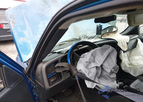 2002 Chevrolet Avalanche 1500 z USA, uszkodzony, nr VIN 3GNEC13T62G158034